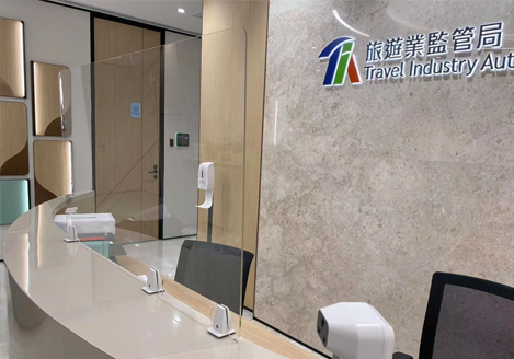 Anti-spray baffle--suitable for cashiers, reception desks, and counters