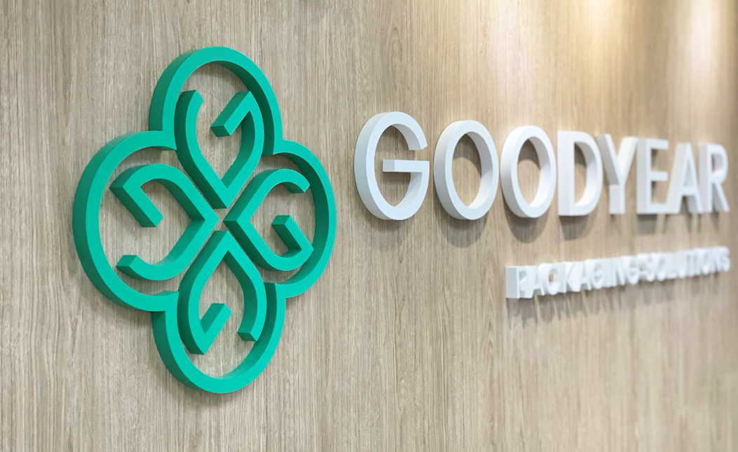 Acrylic three-dimensional character signboard