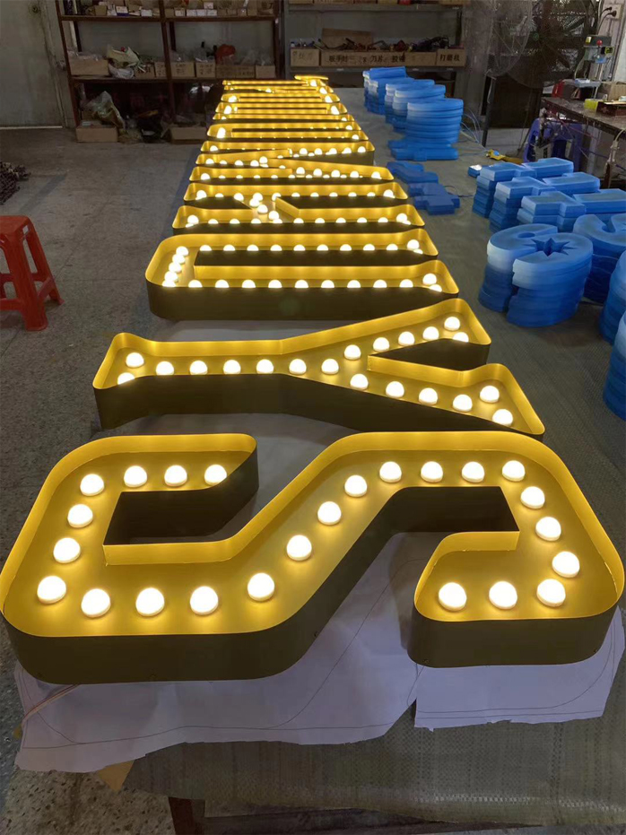 LED three-dimensional character signboard